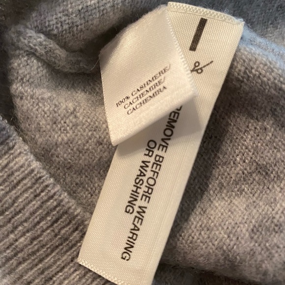 Soft Gray Womens Cashmere Sweater with Zipper Size Small - Picture 4 of 4